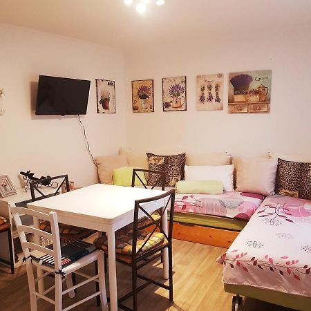 Ferienwohnung Dum V Podzamci Mělník Exterior foto