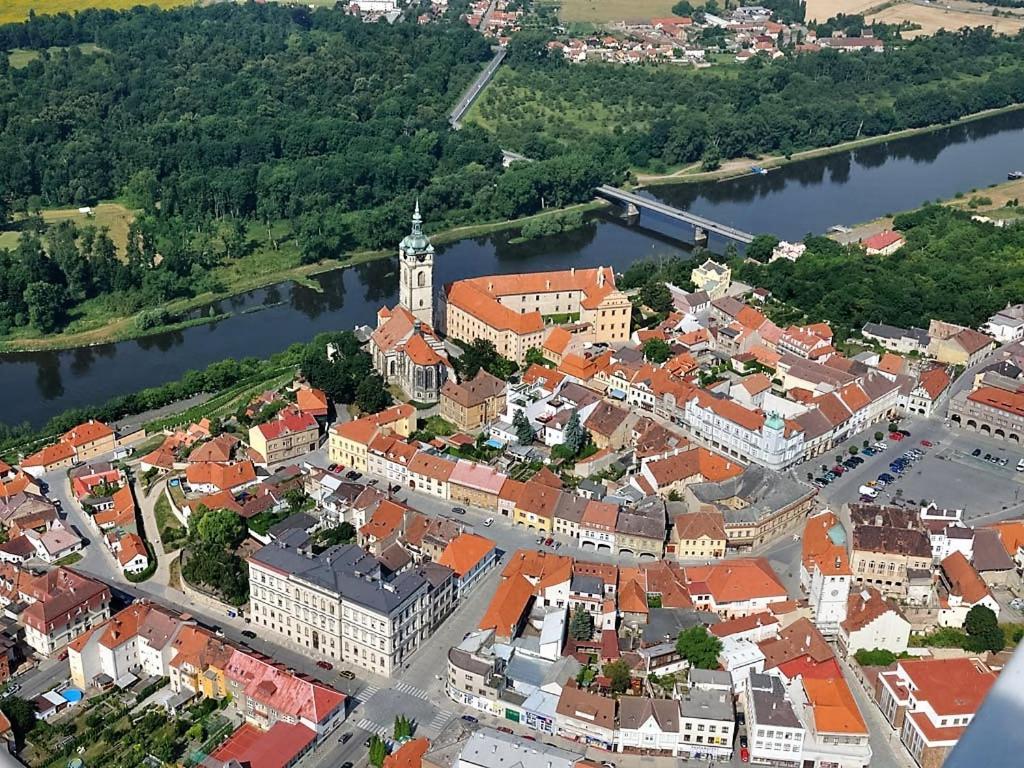 Ferienwohnung Dum V Podzamci Mělník Exterior foto