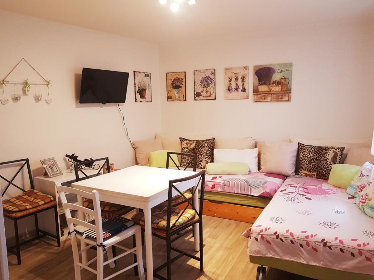 Ferienwohnung Dum V Podzamci Mělník Exterior foto